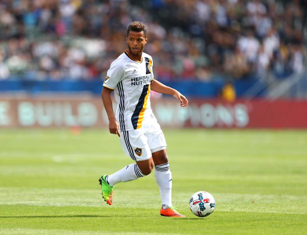 Gio dos Santos es galán de la época de oro del cine mexicano.