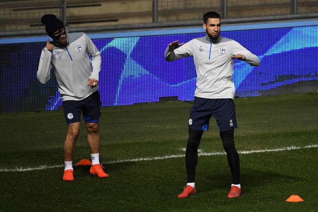 El Schalke 04 regresa a entrenar con distancias entre jugadores