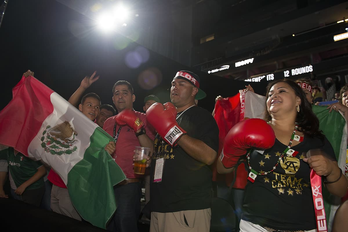 Foto de accion durante el pesaje oficial previo a la pelea Saúl "Canelo" Álvarez vs Gennady Golovkin 2 realizado en el MGM Hotel Casino en Las Vegas, Nevada. Action photo during the official weigh-in prior to the fight Saul "Canelo" Álvarez vs. Gennady Golovkin 2 performed at the MGM Hotel Casino in Las Vegas, Nevada. EN LA FOTO: