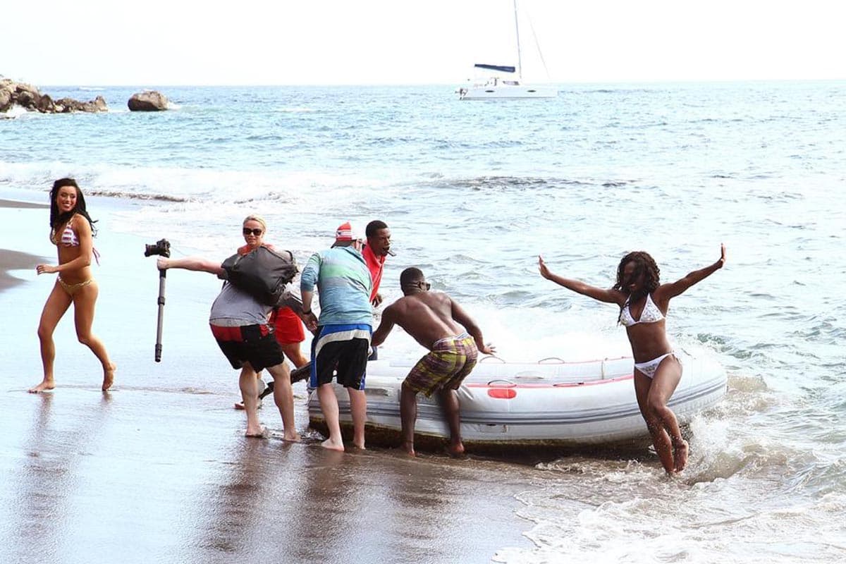 En el paraíso de la isla de Santa Lucía las cheerleaders de los Chiefs hicieron su calendario 2015. ¡Mira las bellezas de KC!