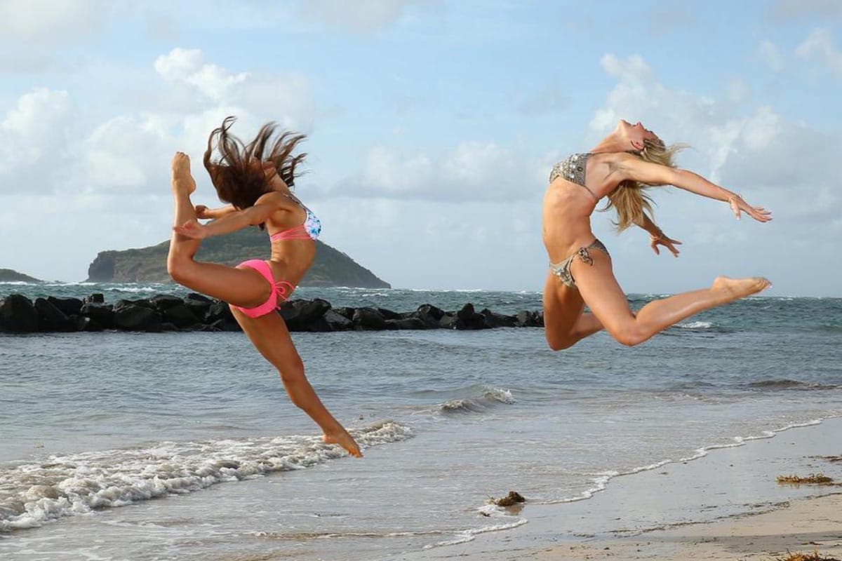 En el paraíso de la isla de Santa Lucía las cheerleaders de los Chiefs hicieron su calendario 2015. ¡Mira las bellezas de KC!