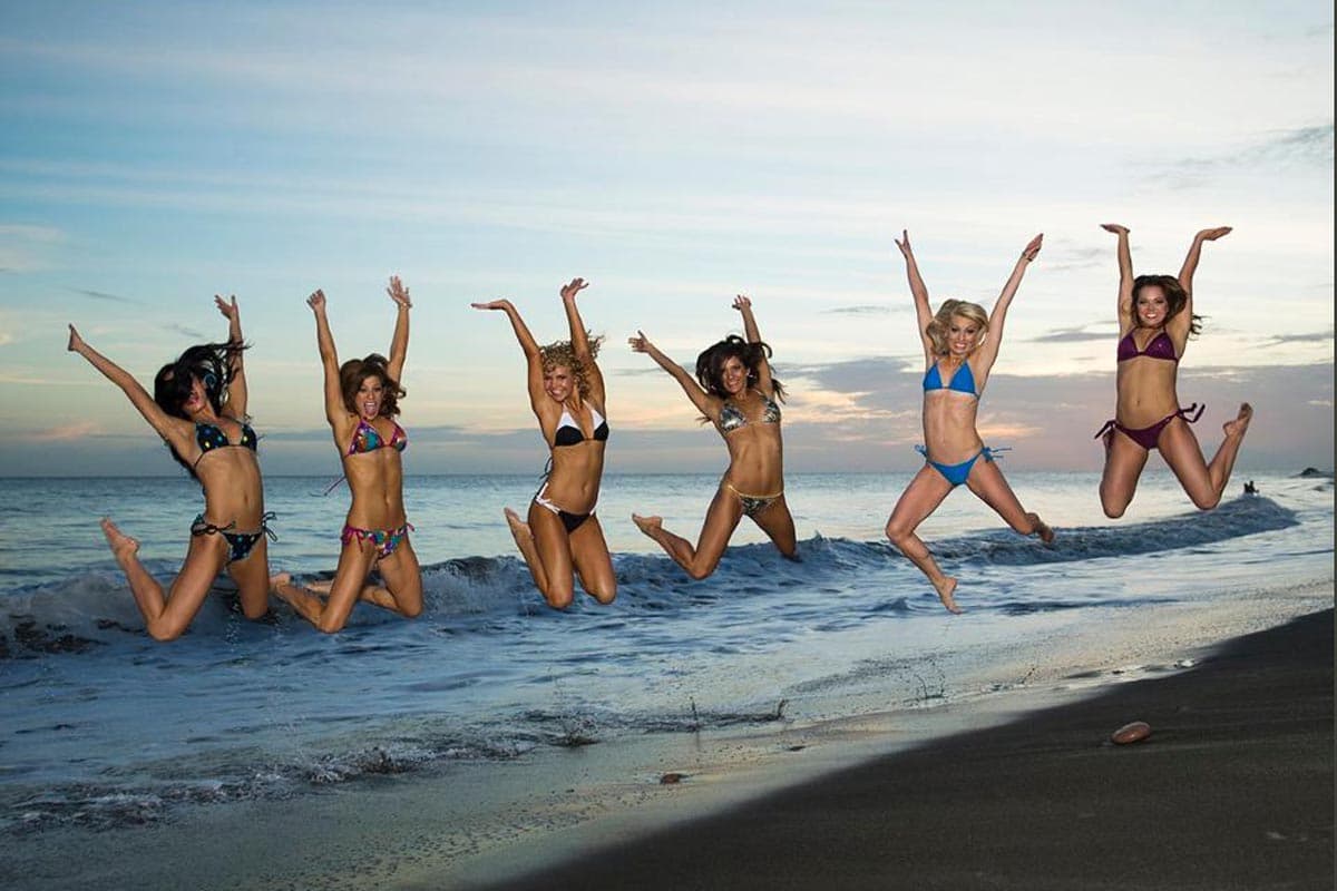 En el paraíso de la isla de Santa Lucía las cheerleaders de los Chiefs hicieron su calendario 2015. ¡Mira las bellezas de KC!