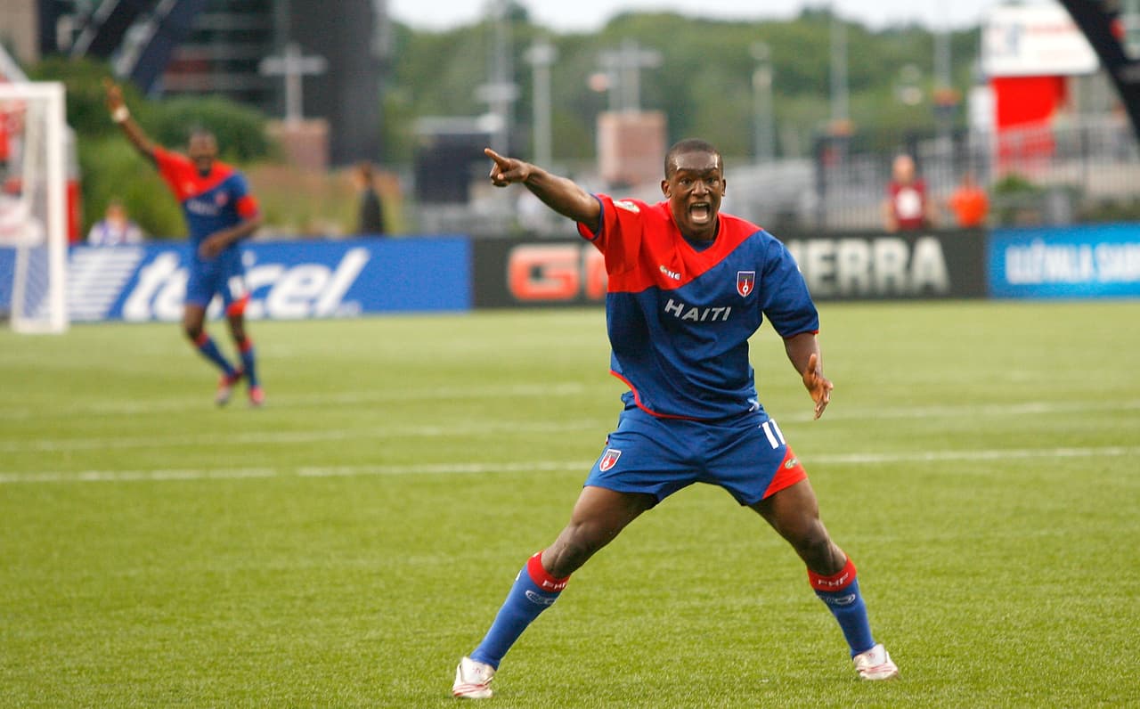 Pero en la instancia de cuartos de final, a Haití le dieron las 12 de la noche y su historia de Cenicienta se terminó al perder contundentemente 4-0 ante la selección mexicana. (Foto: Getty Images).