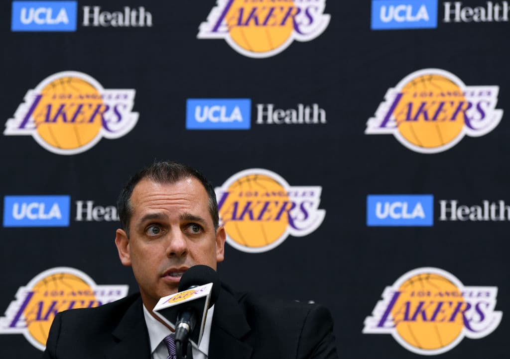 “Ha sido completamente diferente a lo que esperaba y muy diferente a calquier cosa en la que me haya involucrado antes pero entiendo la línea de preguntas por lo que sucedió esta mañana. Así que tienes que seguir pese a los golpes", comentó Vogel.