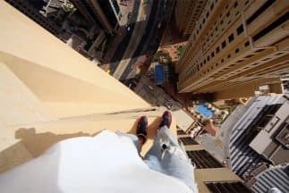 Un salto de parkour completamente demente