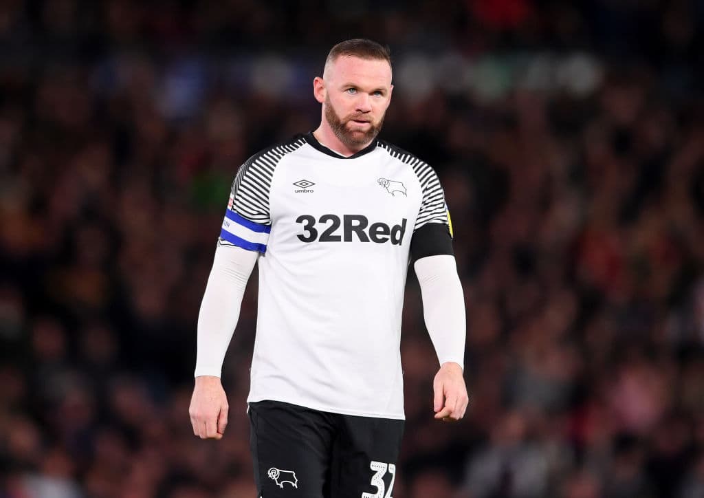 El delantero fue el capitán en el triunfo 2-1 sobre el Barnsley; Marriott y Waghorn anotaron para los locales, Simoes Inacio descontó para la visita.