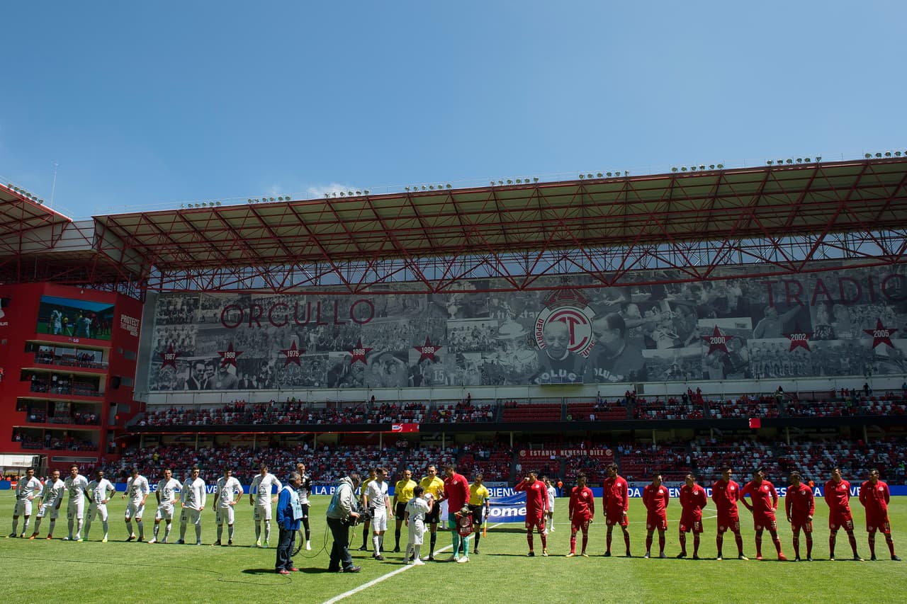Estadio Nemesio Diez: 17,027 espectadores.