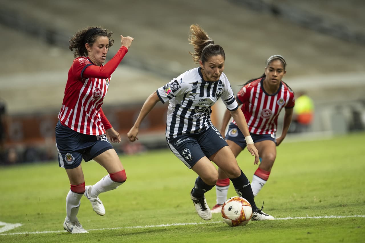 Desirée de 16 partidos jugados, en 14 abrió como titular; ha disputado 1,169 minutos.