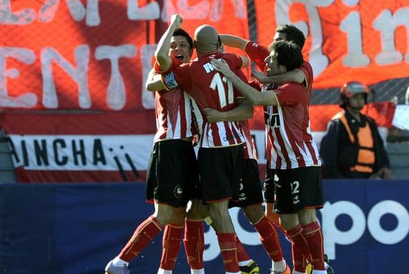 Estudiantes de la Plata dieron un gran paso hacia los primeros puestos de la tabla al vencer a Boca.