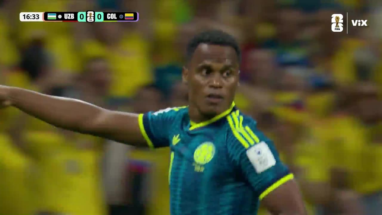 ¡Jhon Arias se queda a nada de clavarle un golazo a Uzbekistán!