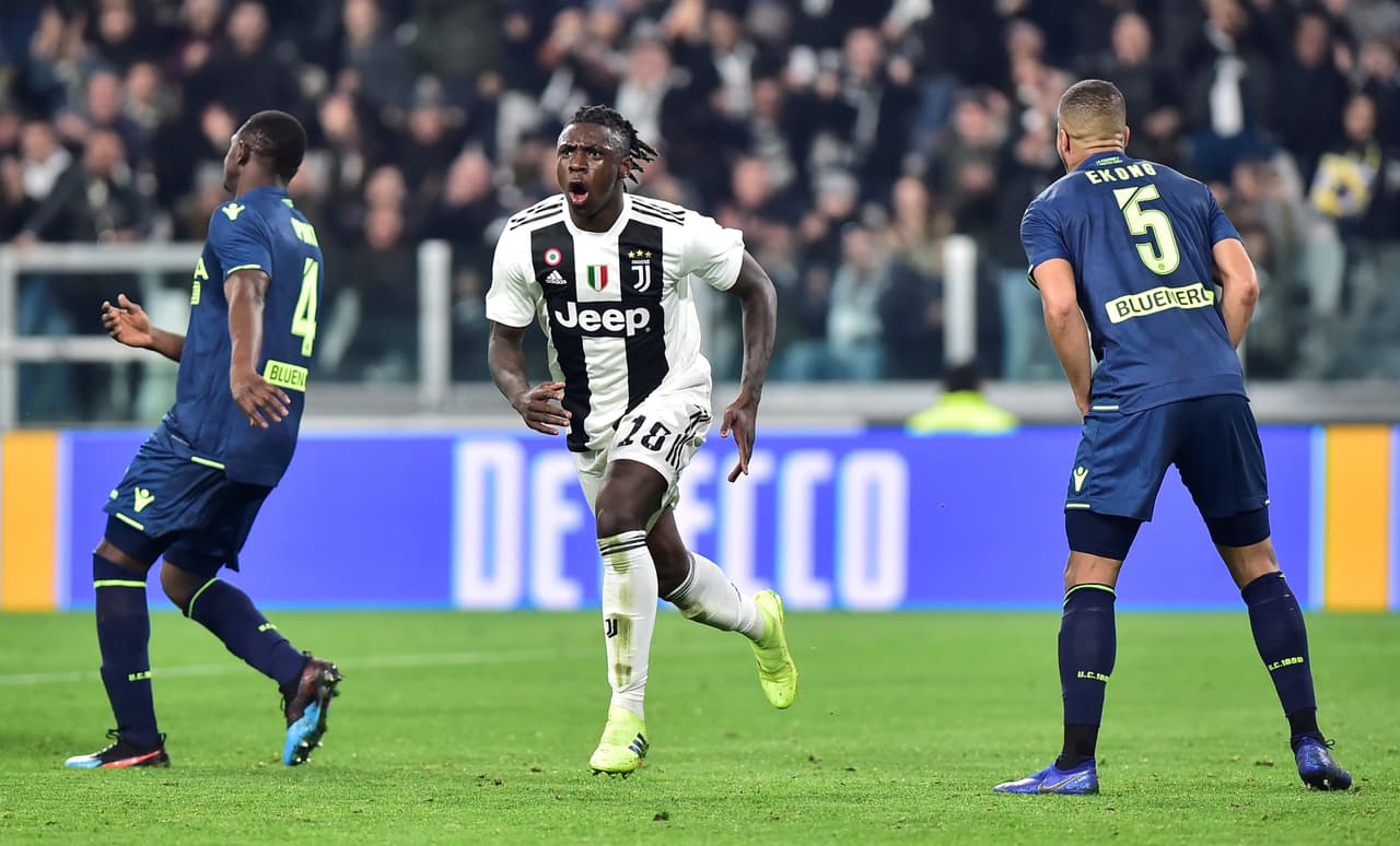 Moise Kean (centro) repitió al minuto 39 para el 2-0 de Juventus, sus primeros goles en la actual temporada.