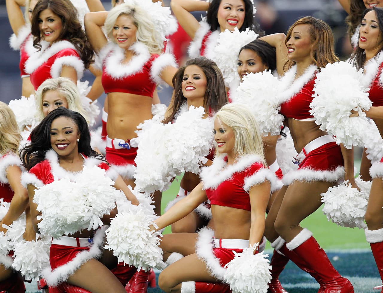 Nada más hermoso que las muñequitas del emparrillado, ¿deseos de Navidad?