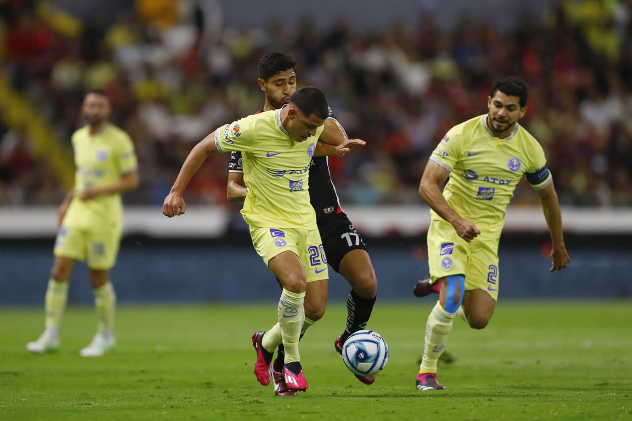 Atlas vino de atrás para remontarle dos goles al América y empatar para repartir puntos en la jornada 9 del Clausura 2023 de la Liga MX, con lo que el América se mantiene en el cuarto lugar de la clasificación, mientras que el Atlas aún está fuera de puestos de repechaje.