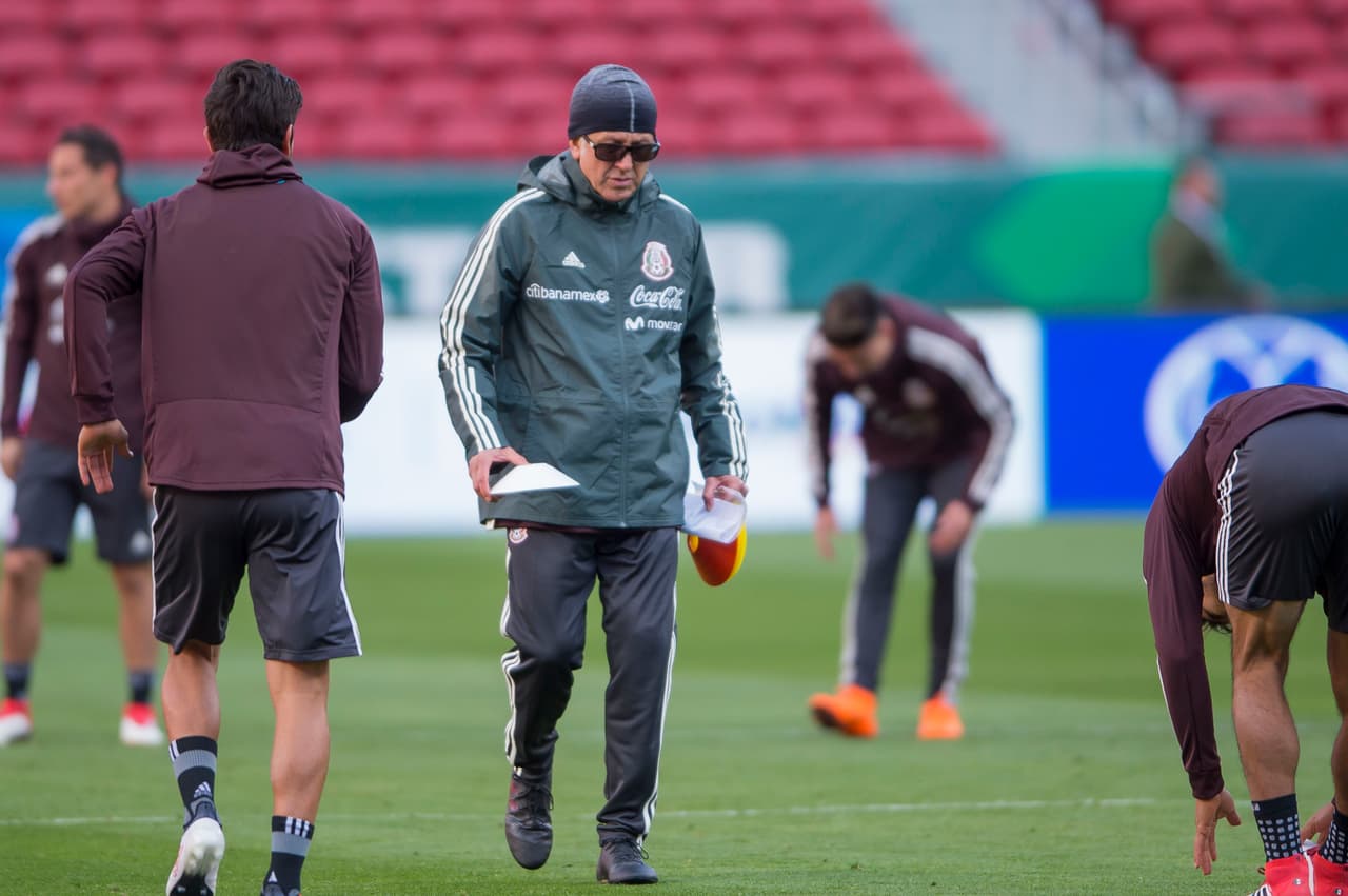 El frío fue protagonista en el sitio de práctica del equipo dirigido por Juan Carlos Osorio.