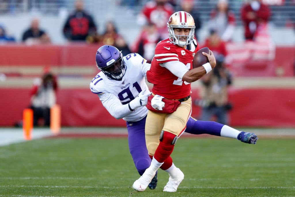 San Francisco se impone 27-10 a los Minnesota Vikings en el Levi's Stadium.