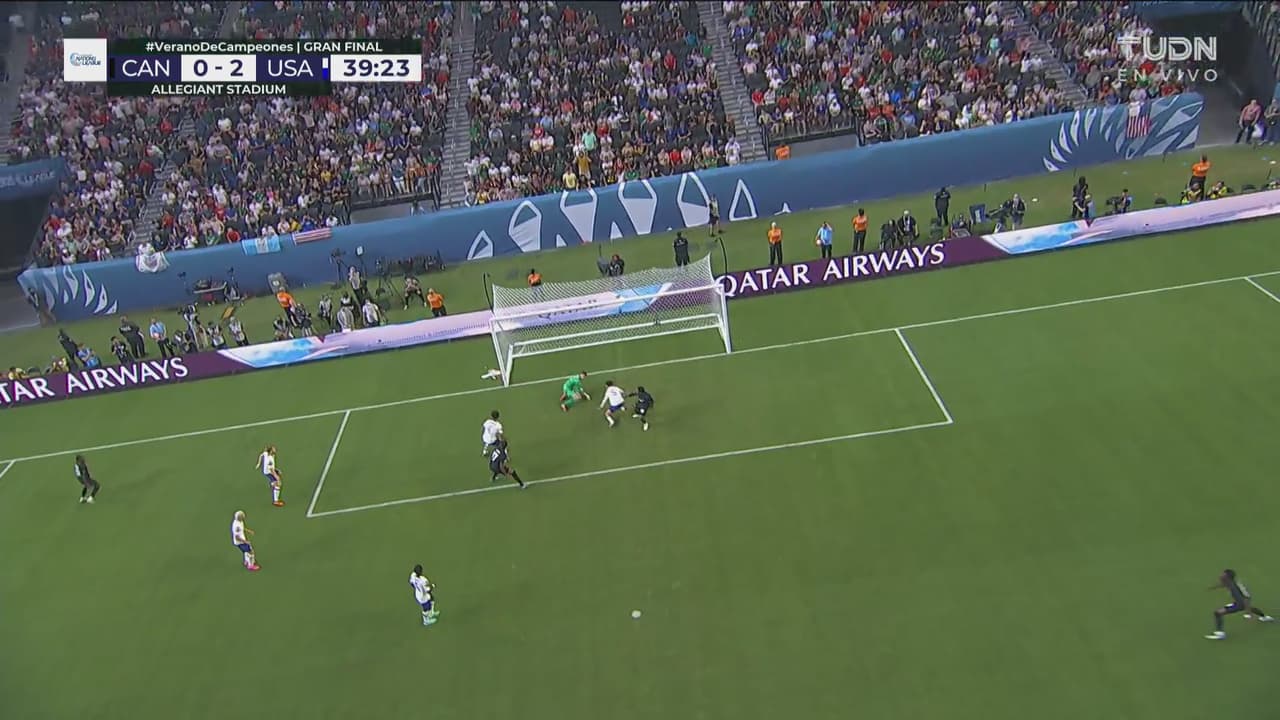 ¡Canadá al acecho! Atajadón de Matt Turner impide el empate