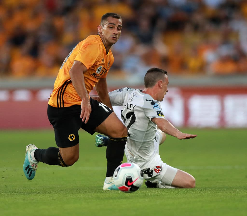 Las mejores imágenes del duelo clasificatorio hacia la UEFA Europa League entre el Wolverhampton Wanderers y el Crusaders norirlandés en el Estadio Molineaux.