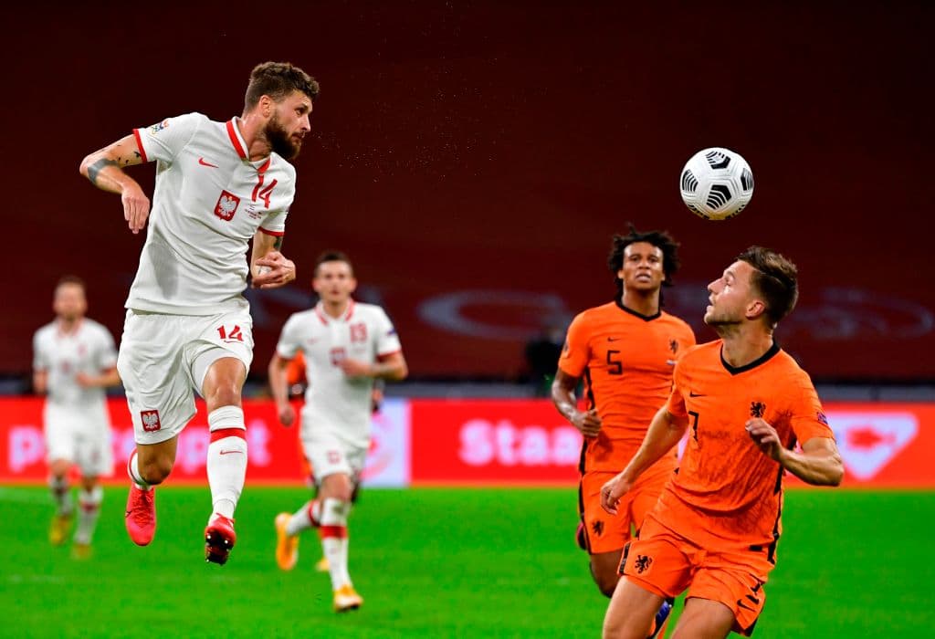 Steven Bergwijn marcó a los 61’ del juego el gol de la victoria para sumar sus primeras tres unidades en la competición.