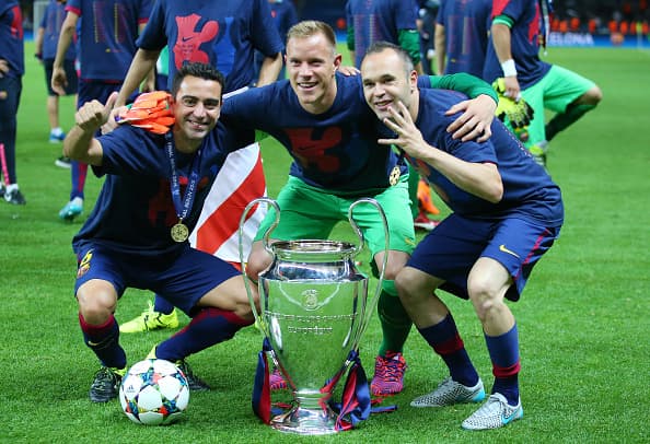 Xavi defendió a Ter Stegen por sus malas actuaciones con el Barcelona