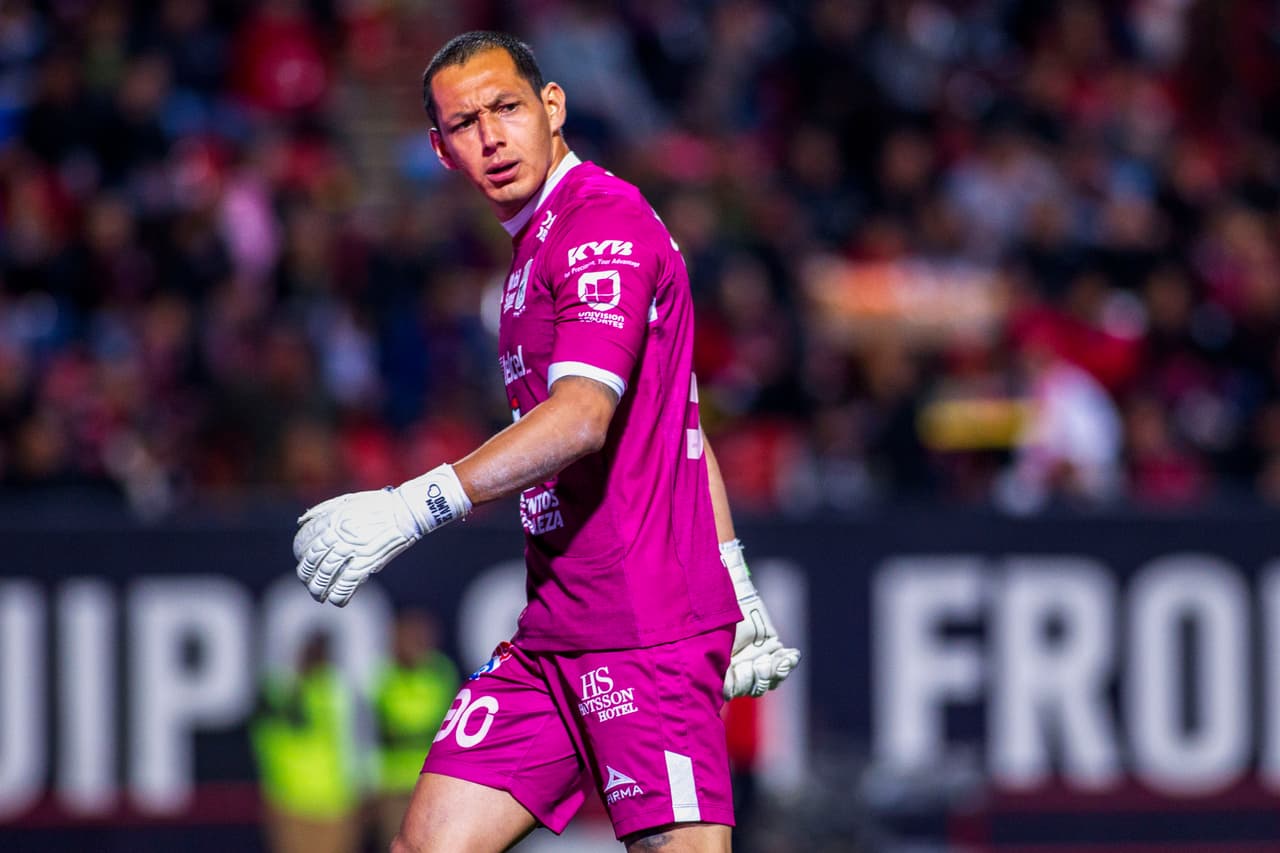 El torneo del León ha sido extraordinario pero su guardameta, Rodolfo Cota, no alcanzó lugar en la lista del 'Tata'.