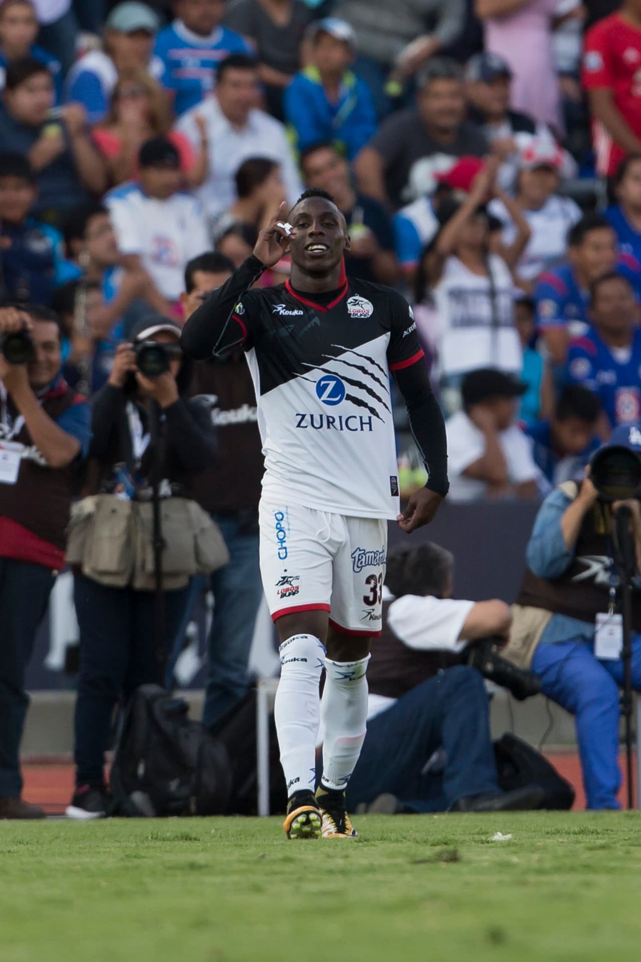 Julián Quiñonez fue el mejor jugador de Lobos BUAP. El colombiano aportó 9 tantos y 70 puntos durante la temporada regular.