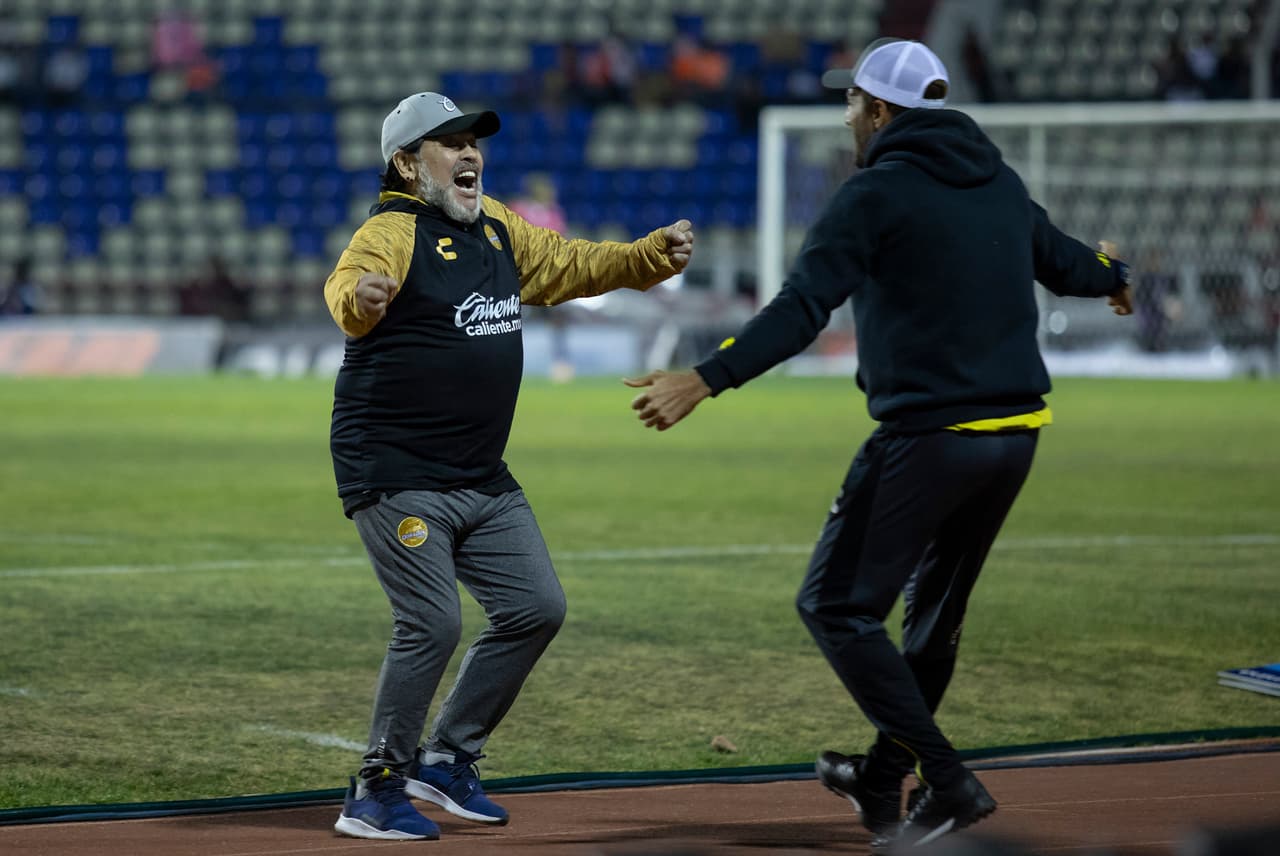 Dorados de Sinaloa derrotó 2-0 a Mineros de Zacatecas y dejó el global de la Semifinal 5-1 a su favor para meterse en la Final del Ascenso MX, donde el equipo dirigido por Diego Maradona enfrentará al Atlético de San Luis.