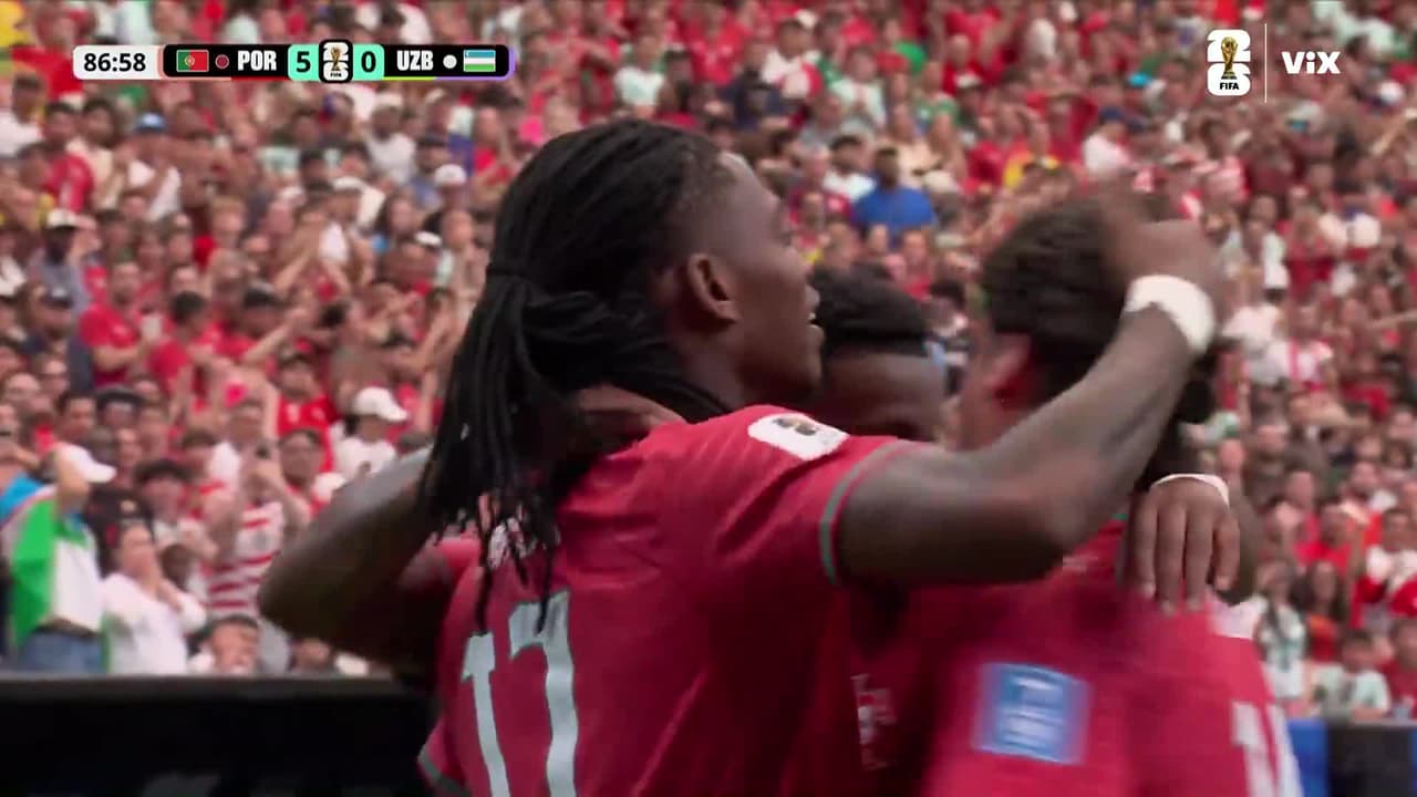 ¡Llegó la manita! Rafael Leão se suma a la fiesta portuguesa