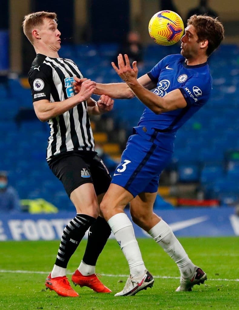 El Chelsea de Tuchel regresa con victoria y derrota 2-0 al Newcastle. Los goles corrieron a cargo de Olivier Giroud y Timo Werner, quien volvió a marcar después de 100 días sin gol y, los 'Blues', se ponen en la lucha por un puesto en la Champions League.