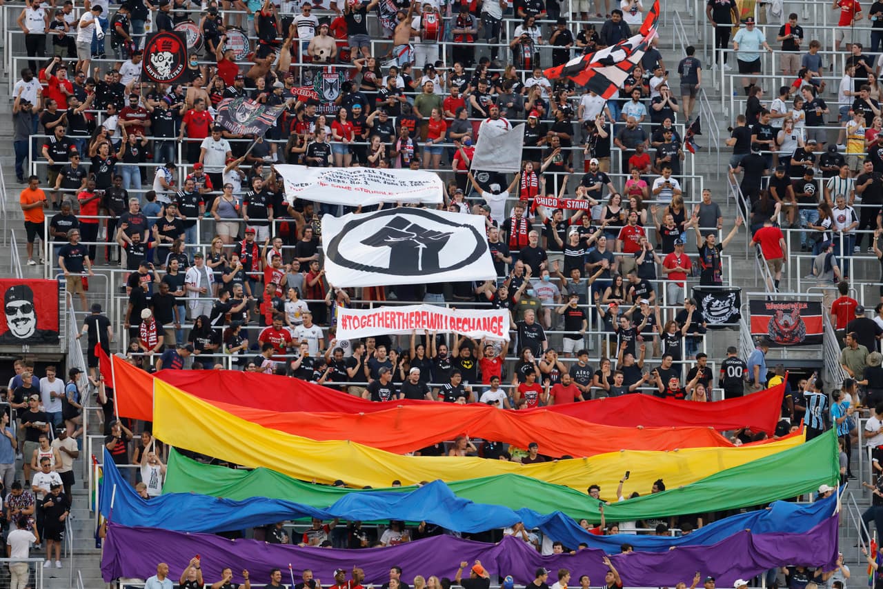 En el Audi Field de la capital norteamericana hubo tiempo para conmemorar el Juneteenth y el Mes del Orgullo antes del encuentro entre D.C. United e Inter Miami CF.
<br>