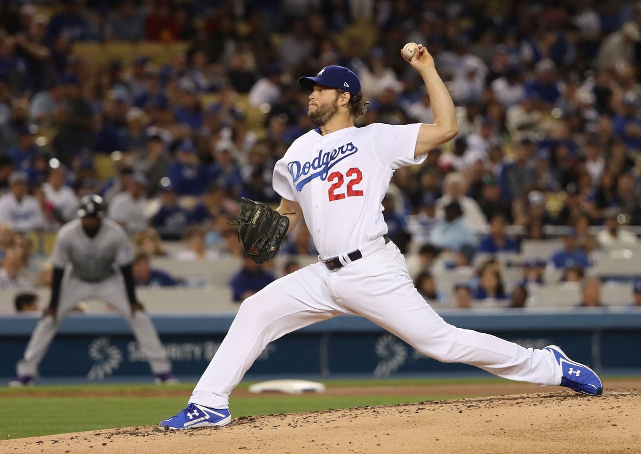 COL 2 – 4 LAD: Clayton Kershaw volvió a tener una gran salida para lograr su segundo triunfo del año. Lanzó 7 entradas, permitió 2 carreras limpias, ponchó a 10 rivales y dio una base por bolas.