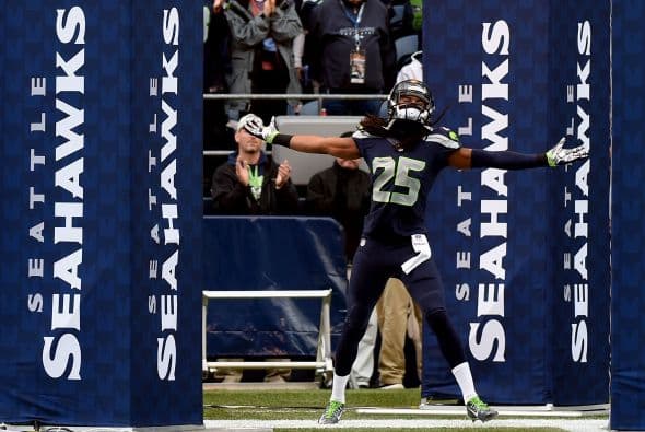 Los Seattle Seahawks le ganaron la partida de defensivas a los Arizona Cardinals (19-63) y les propinan su segundo descalabro de la temporada.