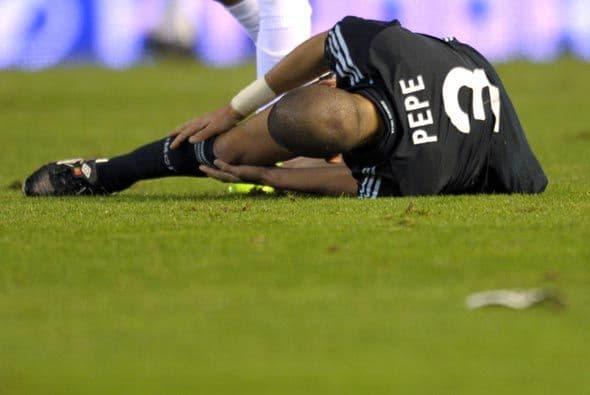Luego se lesionó los ligamentos de la rodilla y podría estar afuera varios meses. El Mundial peligra para Pepe.