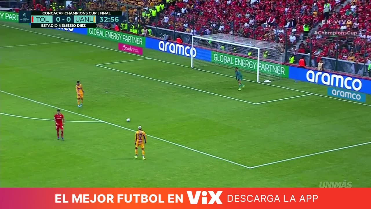 Tigres comienza a apretar, Lainez dispara y se va por un costado de la portería