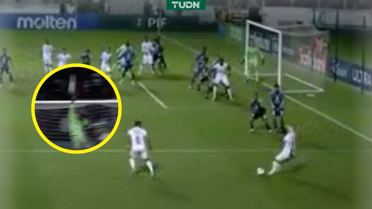 ¡Enferma atajada de Ángel Malagón evita el segundo de Olimpia!