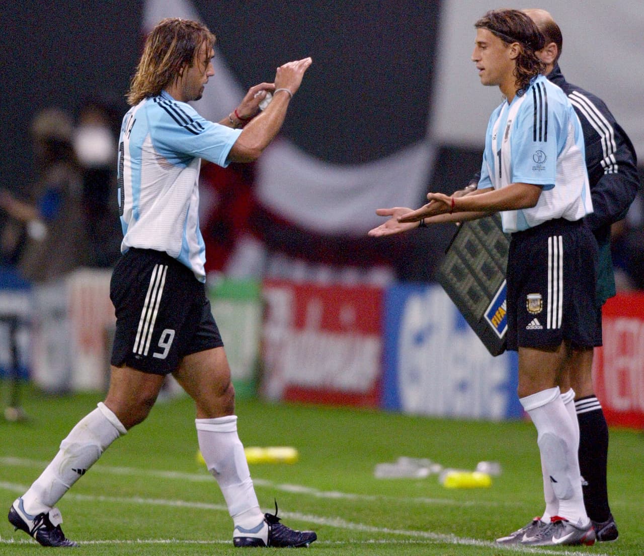 Para Bielsa, Batistuta y Crespo eran de características muy similares y no podían jugar juntos.