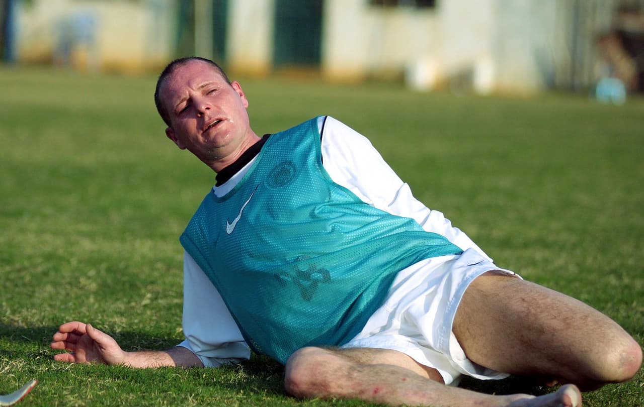 El inglés ha sido tratado por desorden obsesivo-compulsivo, trastorno bipolar, bulimia y alcoholismo. Además, en 2008 intentó suicidarse en un hotel en Londres.