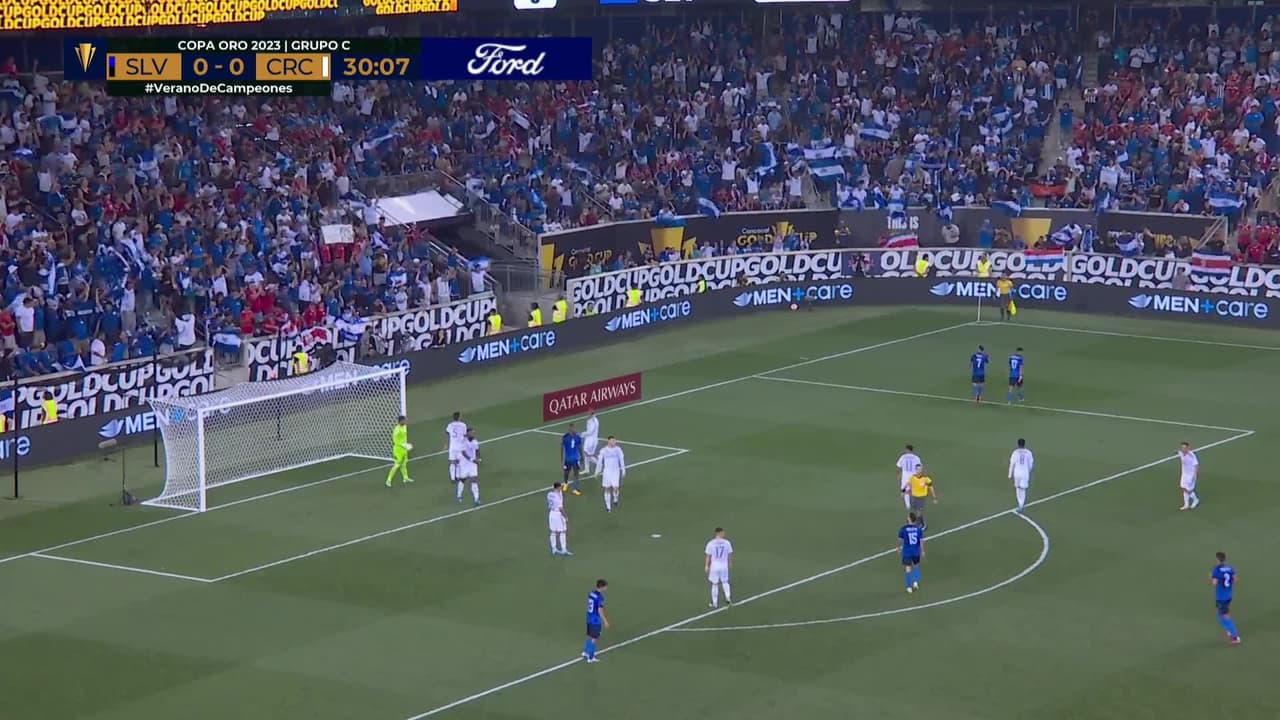 ¡TIRO ATAJADO! disparo por Joshua Pérez.