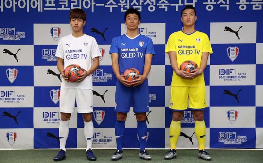 <b>Suwon Samsung Bluewings</b>
<br>Equipo situado en Suwon, Corea del Sur y fue creado por Samsung, un conglomerado multinacional de tecnología, finanzas y electrónica, a través de su filial Cheil Worldwide, quien tiene 13 clubes deportivos. El equipo ganó la liga de Campeones de la AFC en 2001 y 2002.