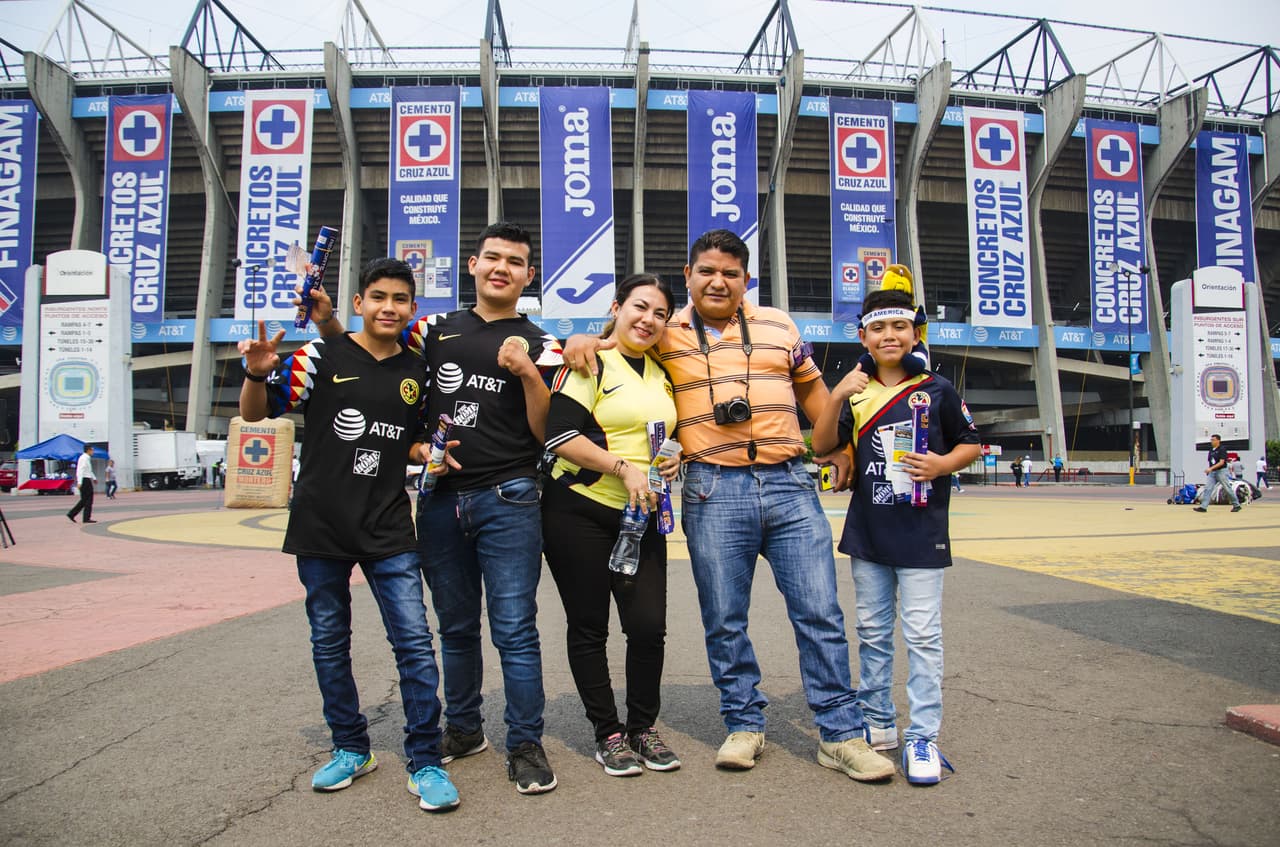 A pesar de la diferencia en la serie de Cuartos de Final, los fanáticos de Cruz Azul y América se alistan por el milagro o la confirmación de avanzar en la Liguilla del Clausura 2019.