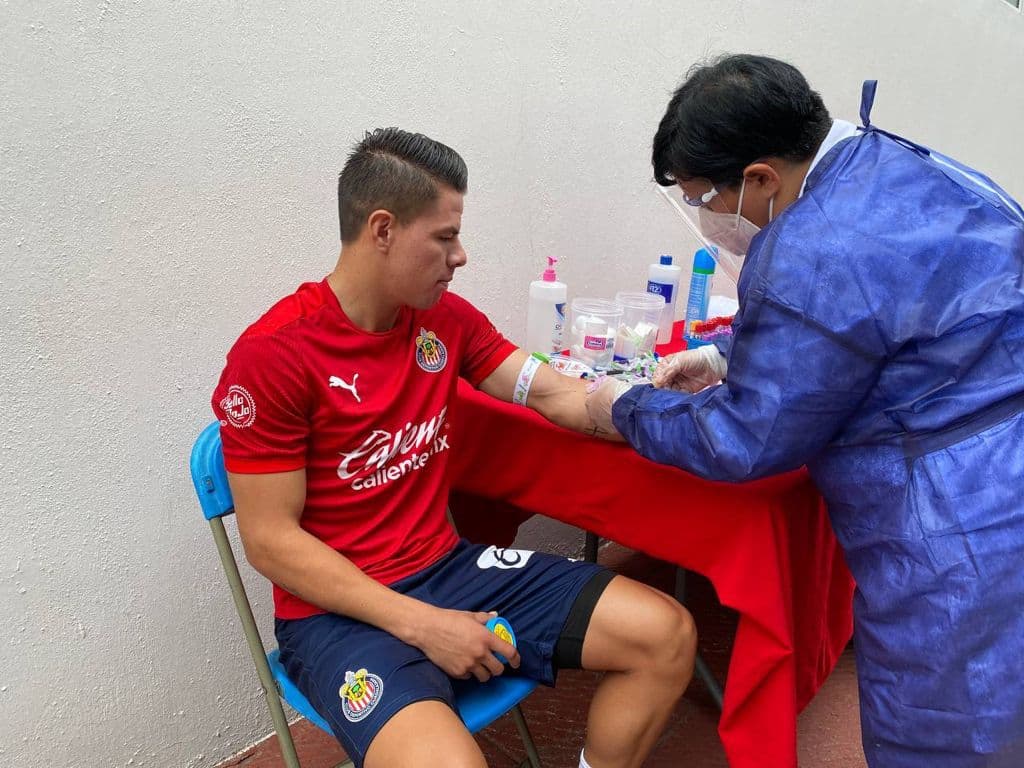 El otro fue a una clínica cerca de la Glorieta de la Minerva en Guadalajara, para exámenes médicos.