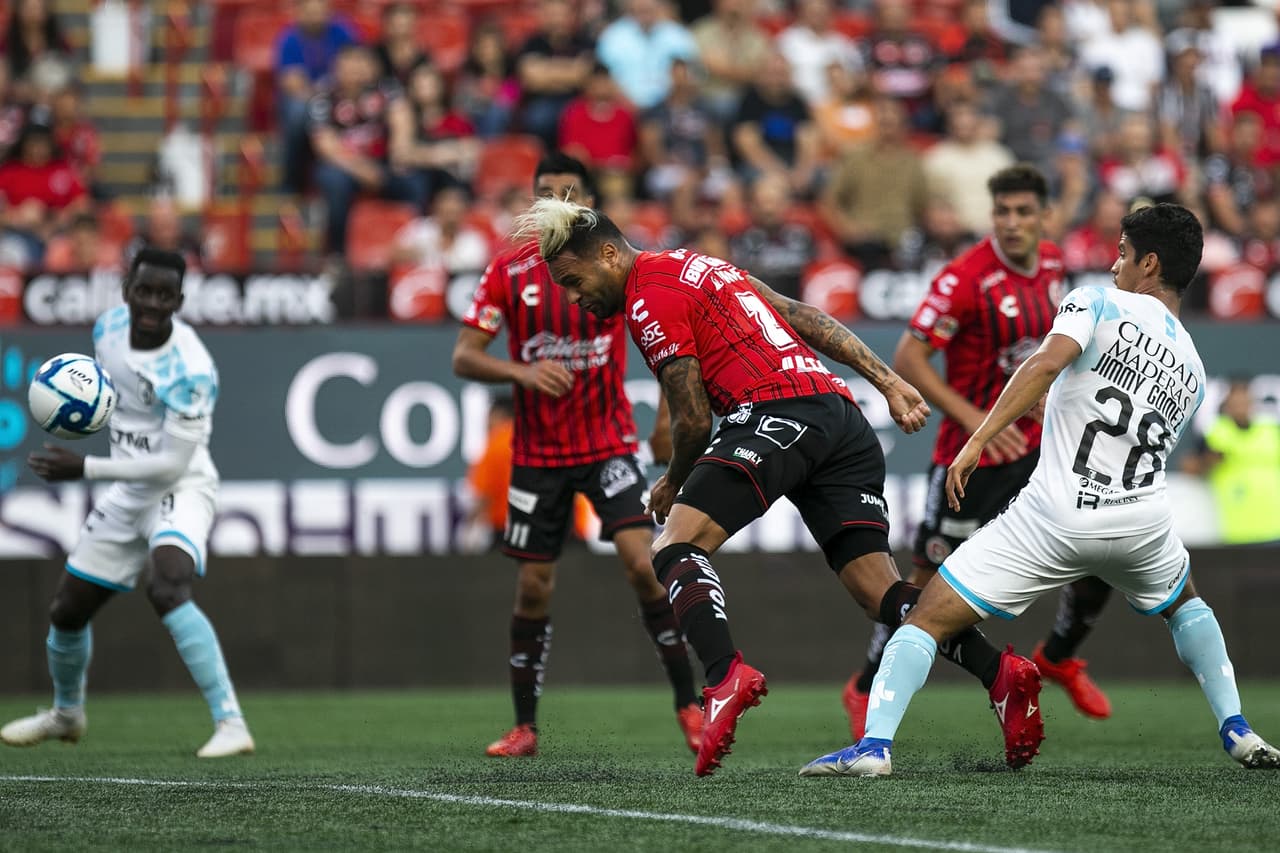 Xolos abrió el marcador al 36'