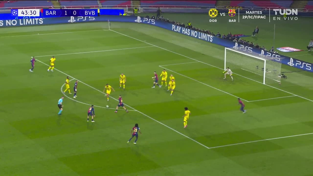 ¡TIRO ATAJADO! disparo por Fermín López.