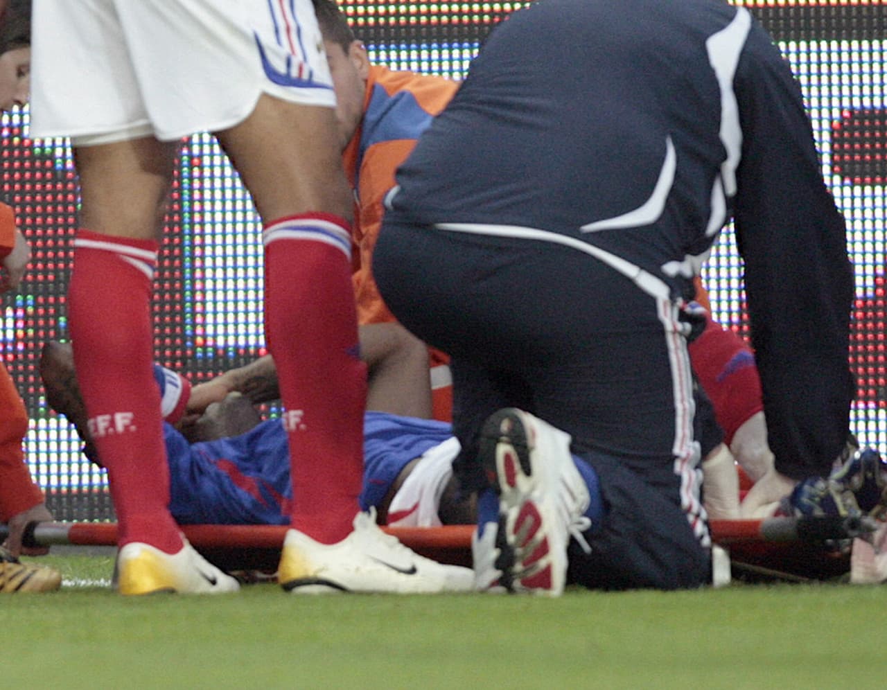 Cissé nunca pudo consolidarse como la estrella que pudo ser y comenzó a vagar entre equipos chicos de Europa. Hoy juega con el Yverdon de la segunda división suiza.