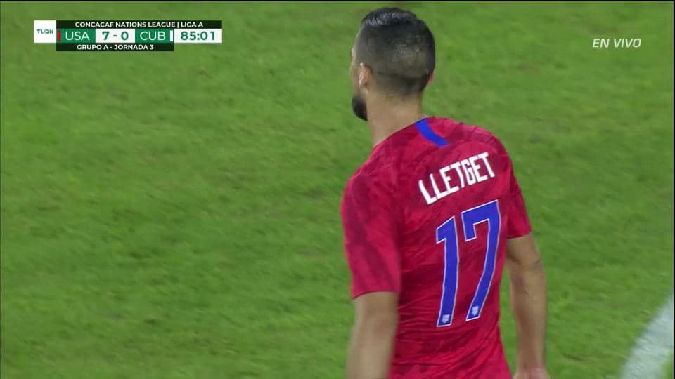 Tiro desviado de Sebastian Lletget