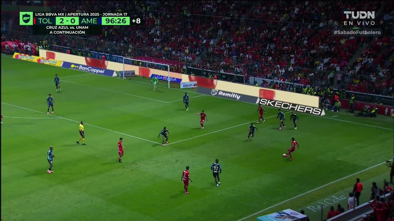 ¡TIRO ATAJADO! disparo por Jesús Angulo.