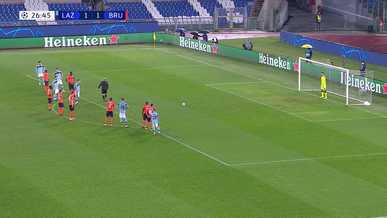 ¡GOOOL! Ciro Immobile anota para Lazio.