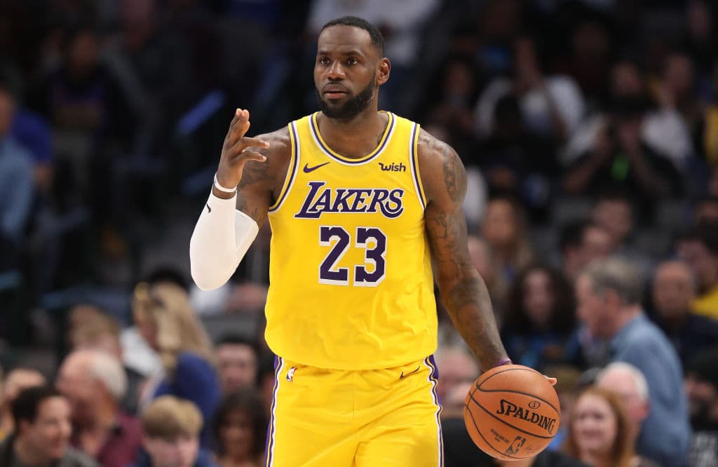 Capitán: LeBron James, el jugador de Los Angeles Lakers vivirá su All Stars Game número 16, y será el encargado de crear el equipo LeBron con jugadores de ambas conferencias.