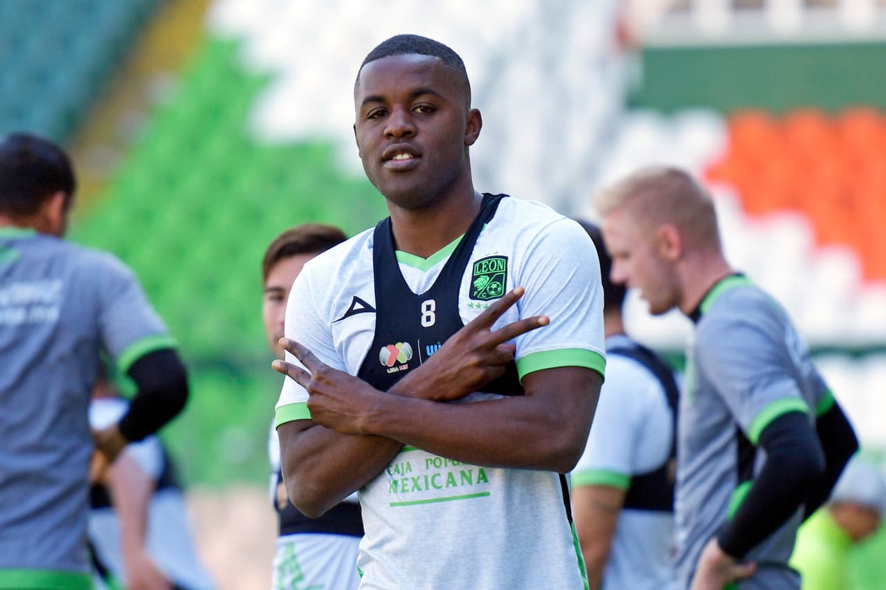 La 
<b>Final del Clausura 2019</b> de 
<b>Tigres vs León</b> tiene al equipo verde en preparación intensa por el soñado título de 
<b><a href="https://www.univision.com/deportes/futbol/liga-mx" target="_blank">Liga MX</a></b> y el primer capítulo será en el juego de ida, donde esperan ratificar la gran temporada hecha hasta ahora.