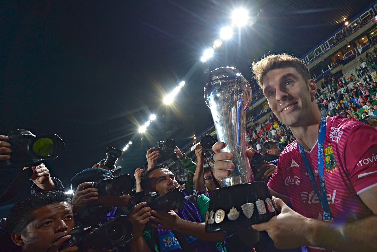 En menos de un año, Boselli lograba su segundo título y el segundo con un club como León, que a pesar de no ser tradicional lograba lo que ninguno de los grandes: ser bicampeón.