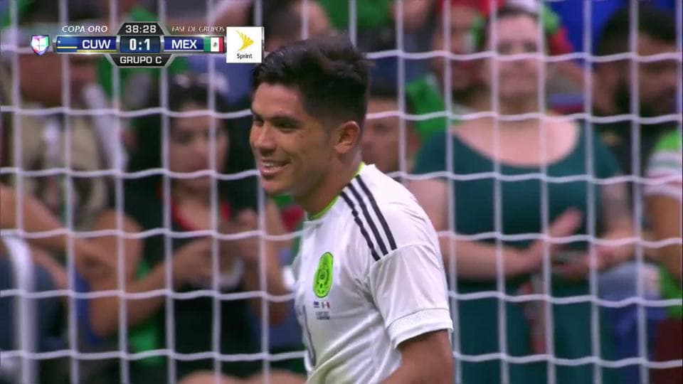 Disparo afuera de Martín Barragán